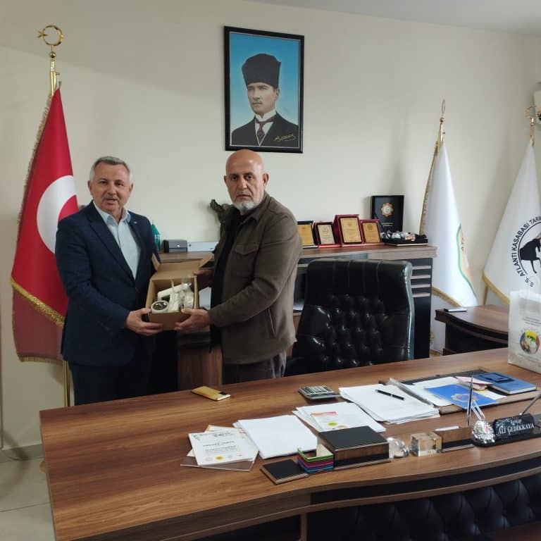 Moldova Heyeti ve Tarım Bakanlığı Yetkilileri Atlantı Dededağ Üretim Tesislerini İnceledi